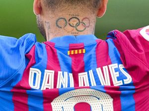 Tantangan Terbesar Dani Alves: Bawa Barcelona Bangkit