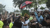 Foto-foto Pemakaman Haji Lulung di TPU Karet Bivak