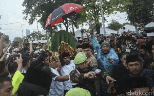 Foto-foto Pemakaman Haji Lulung di TPU Karet Bivak
