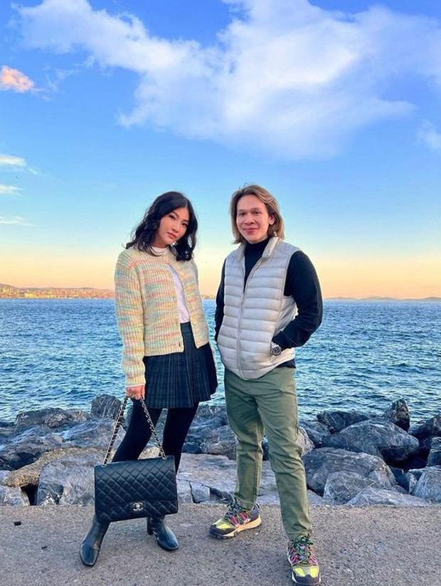 Gaya liburan Sarwendah di Eropa/instagram.com/sarwendah29 Gaya liburan Sarwendah di Eropa/instagram.com/sarwendah29