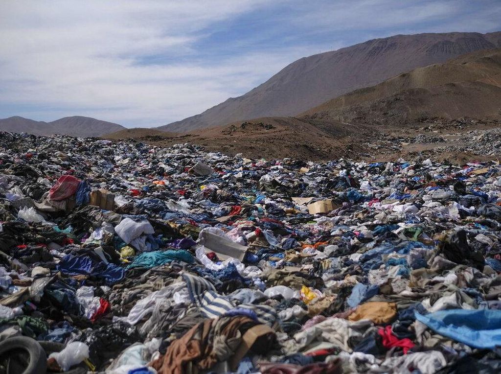 Ada Gunung Pakaian Bekas di Chile, Kok Bisa?