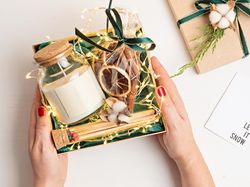 Mereka yang Mendulang Rupiah Lewat Hampers di Hari Raya