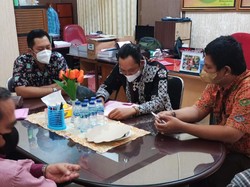 Kades di Brebes Ditahan Gegara Tilap Dana Desa Rp 101 Juta