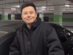 Ada Elon Musk KW Super di China, Mirip Banget Aslinya