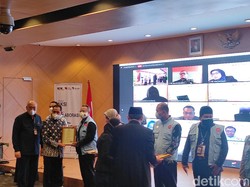 KPK Beri Penghargaan ke Penyuluh Antikorupsi, Singgung Tantangan Sok Suci