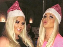 Model Kembar Ungkap Rasanya Threesome dengan Bos Playboy, Berakhir PTSD