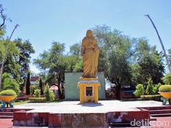 Patung Yesus Kristus Raja, Pelindung Maumere dari Tsunami 1992