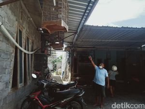 Bikin Resah! Maling Ini Terekam CCTV Curi Burung Kenari di Kos Klaten
