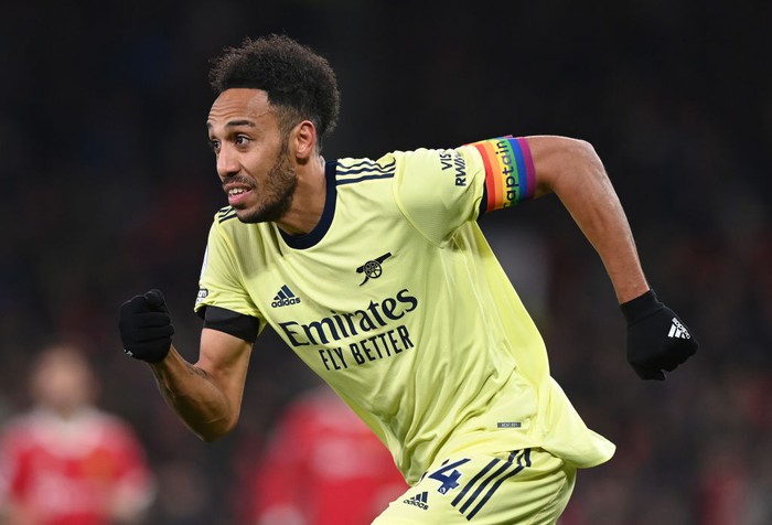 MANCHESTER, ENGLAND - DECEMBER 02:  Pierre-Emerick Aubameyang of Arsenal wears an armband to show support for the Rainbow Laces campaign during the Premier League match between Manchester United  and  Arsenal at Old Trafford on December 02, 2021 in Manchester, England. (Photo by Shaun Botterill/Getty Images)