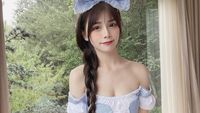 Potret Influencer Taiwan yang Tajir Jalur Pamer Aurat