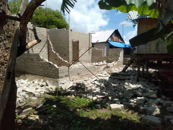Deretan Rumah di Selayar yang Rusak Terdampak Gempa M 7,4 NTT