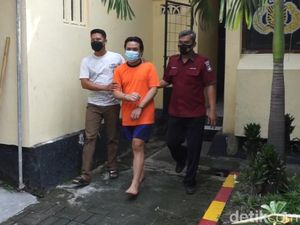 Waria Jual Siswi SMA-Mahasiswi di Mojokerto dengan Tarif Hingga Rp 1,2 Juta Waria Jual Siswi SMA-Mahasiswi di Mojokerto dengan Tarif Hingga Rp 1,2 Juta