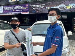 Autotivo & Kalijodo Bagikan 1.000 Wiper dan 500 Pcs Nasi Uduk Gratis