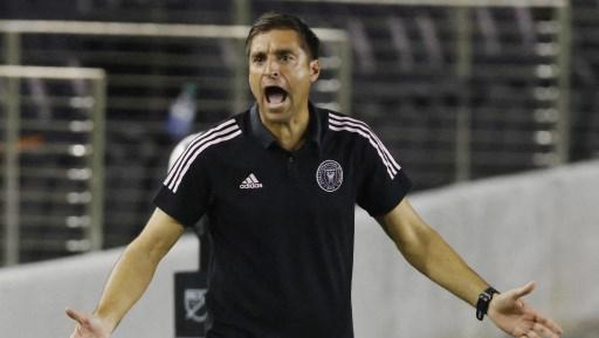 Diego Alonso jadi pelatih baru Timnas Uruguay (Getty Images via AFP/MICHAEL REAVES)