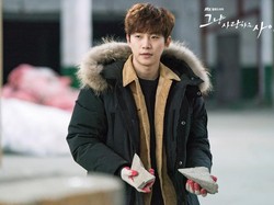 Penuh Masalah Hidup, 5 Karakter Cowok di Drakor Ini Paling Bikin Simpati