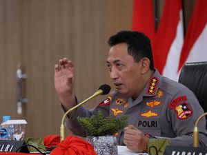 Kapolri Minta Tindak Tegas Joki dan Amankan Pasien Karantina yang Kabur! Kapolri Minta Tindak Tegas Joki dan Amankan Pasien Karantina yang Kabur!