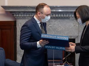 Mengapa Negara Sekecil Lituania Berani Menentang Politik China?