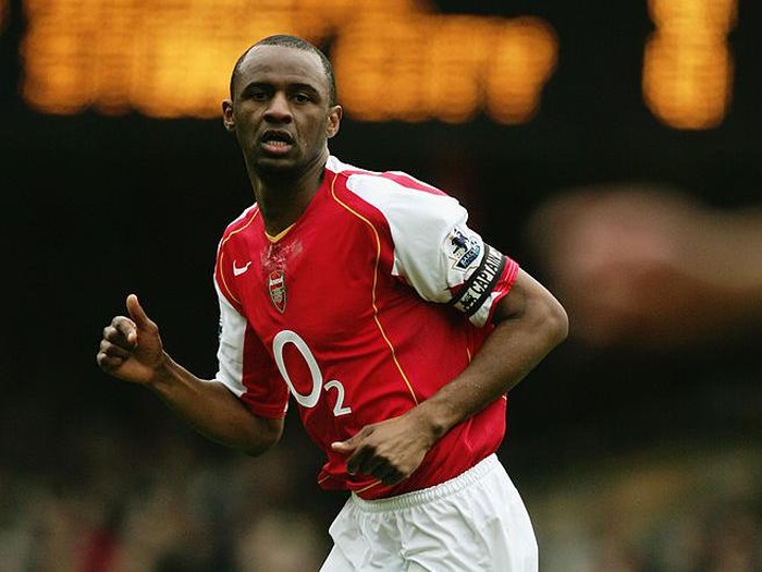 LONDON - JANUARY 09:  Patrick Vieira of Arsenal in action during the FA Cup Third Round match between Arsenal and Stoke City at Highbury on January 9, 2005 in London, England.  (Photo by Mark Thompson/Getty Images)