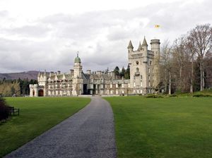 Deretan Properti Milik Ratu Elizabeth, Harganya Tembus Triliunan!