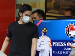 Keluarga dan Kekasih Dampingi Rizky Nazar yang Terjerumus Ganja