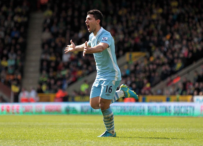 NORWICH, ENGLAND - APRIL 14:  Sergio Aguero of Manchester City celebrates scoring his teams fourth goal during the Barclays Premier League match between Norwich City and Manchester City at Carrow Road on April 14, 2012 in Norwich, England.  (Photo by Matthew Lewis/Getty Images)