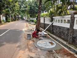 detikcom Do Your Magic: Sumur Resapan di Jl Intan Pondok Labu Tinggal Finishing