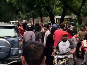 Tampang Pelaku Pengantar Jenazah Anarkis di Makassar