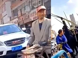 Tega! Dagangan Tebunya Dirampas Oleh Petugas, Kakek Ini Nangis Histeris