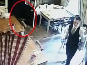 Terkenal Angker, Banyak Penampakan Misterius di Restoran hingga Bar Ini
