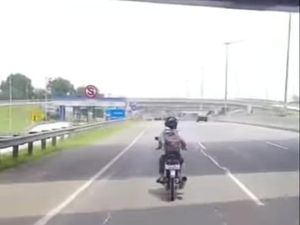 Viral Pemotor Masuk Tol BSD Tangsel, Polisi: Diduga Warga Sekitar