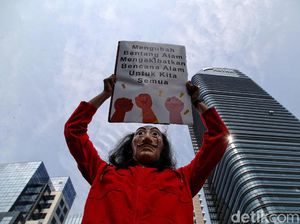 Geng Money Heist Geruduk JPO Sudirman, Ada Apa? Geng Money Heist Geruduk JPO Sudirman, Ada Apa?