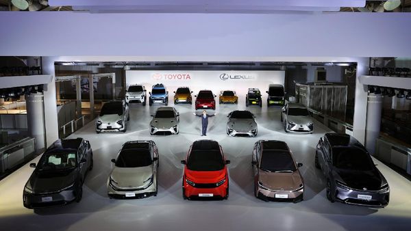Toyota Ngamuk, Pamer 16 Mobil Listrik Baru