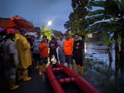 Sungai Buntung Klaten Meluap, Warga Mengungsi