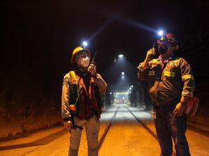 Bukan Bongkahan Emas, Ini Penampakan Hasil Tambang Freeport Bukan Bongkahan Emas, Ini Penampakan Hasil Tambang Freeport