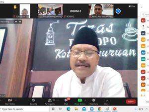 Gus Ipul Zoom Meeting dengan RT/RW se-Kota Pasuruan Soal Antisipasi Omicron Gus Ipul Zoom Meeting dengan RT/RW se-Kota Pasuruan Soal Antisipasi Omicron