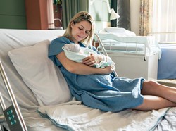 Catat! 5 Perlengkapan Ini Wajib Dibawa Saat Melahirkan