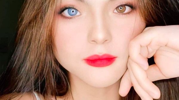 8 Foto Julia Ostan, Model Bermata Beda Warna yang Foto Pribadinya Tersebar