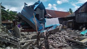 Kerusakan di Selayar Akibat Gempa M 7,4 NTT