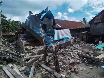 Kerusakan di Selayar Akibat Gempa M 7,4 NTT