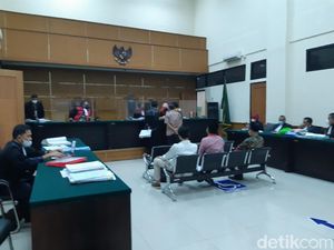 Terdakwa Sebut Pencairan Hibah Ponpes Diperintah Gubernur-Sekda Banten Terdakwa Sebut Pencairan Hibah Ponpes Diperintah Gubernur-Sekda Banten