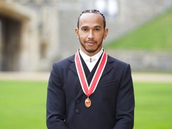 Pesan Menyentuh Lewis Hamilton untuk Ratu Elizabeth II