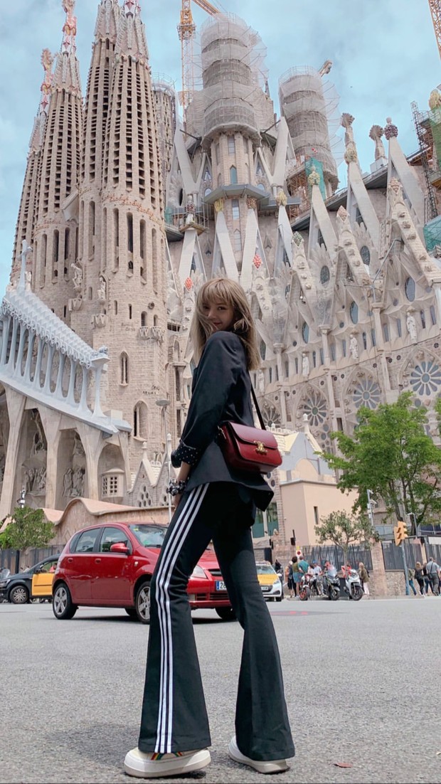 Lisa BLACKPINK