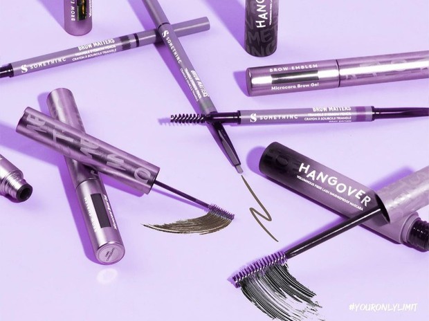 Mascara, browcara, dan pensil alis terbaru Somethinc (Foto: instagram.com/somethincofficial) Mascara, browcara, dan pensil alis terbaru Somethinc (Foto: instagram.com/somethincofficial)