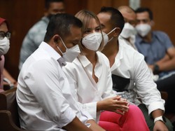 Nia Ramadhani Happy Saat Nyabu, Hakim Singgung Mata Bersinar Kini Sayu