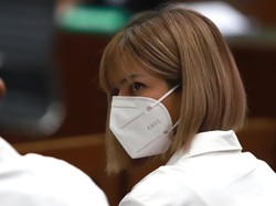 Hakim ke Nia Ramadhani: Punya Segalanya, Apa Lagi yang Saudara Pikirkan?