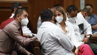 Nia Ramadhani Curhat Alasan Nyabu: Saya Dituntut Jadi Sempurna