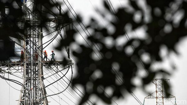 Pembangunan SUTET untuk Pasokan Listrik Jakarta