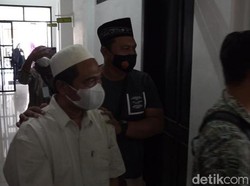 Pengasuh Ponpes yang Perkosa-Cabuli 4 Santriwati Lolos dari Kebiri Kimia