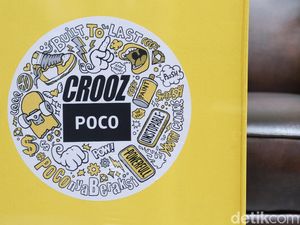 Membongkar Isi Kemasan Poco X3 GT Edisi Spesial Crooz Membongkar Isi Kemasan Poco X3 GT Edisi Spesial Crooz
