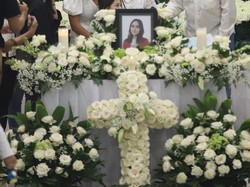 Hiks.. Greta Irene Tiap Hari Kasih Bunga di Atas Kasur Laura Anna